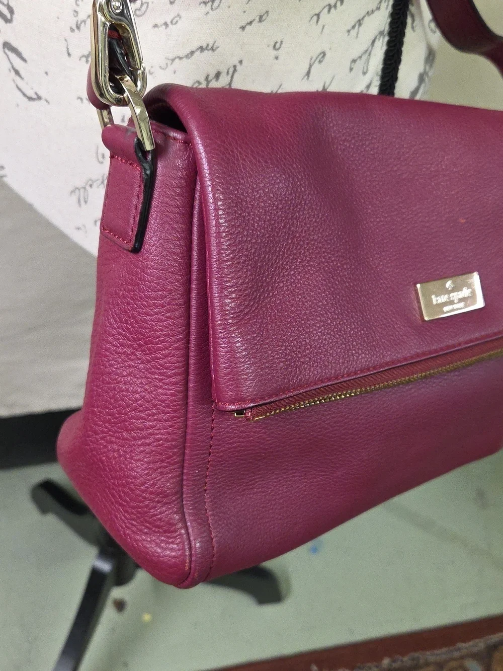 Kate Spade Lelia Med  Pebbled Leather Shoulder Or Crossbody Dark Plum/ Magenta